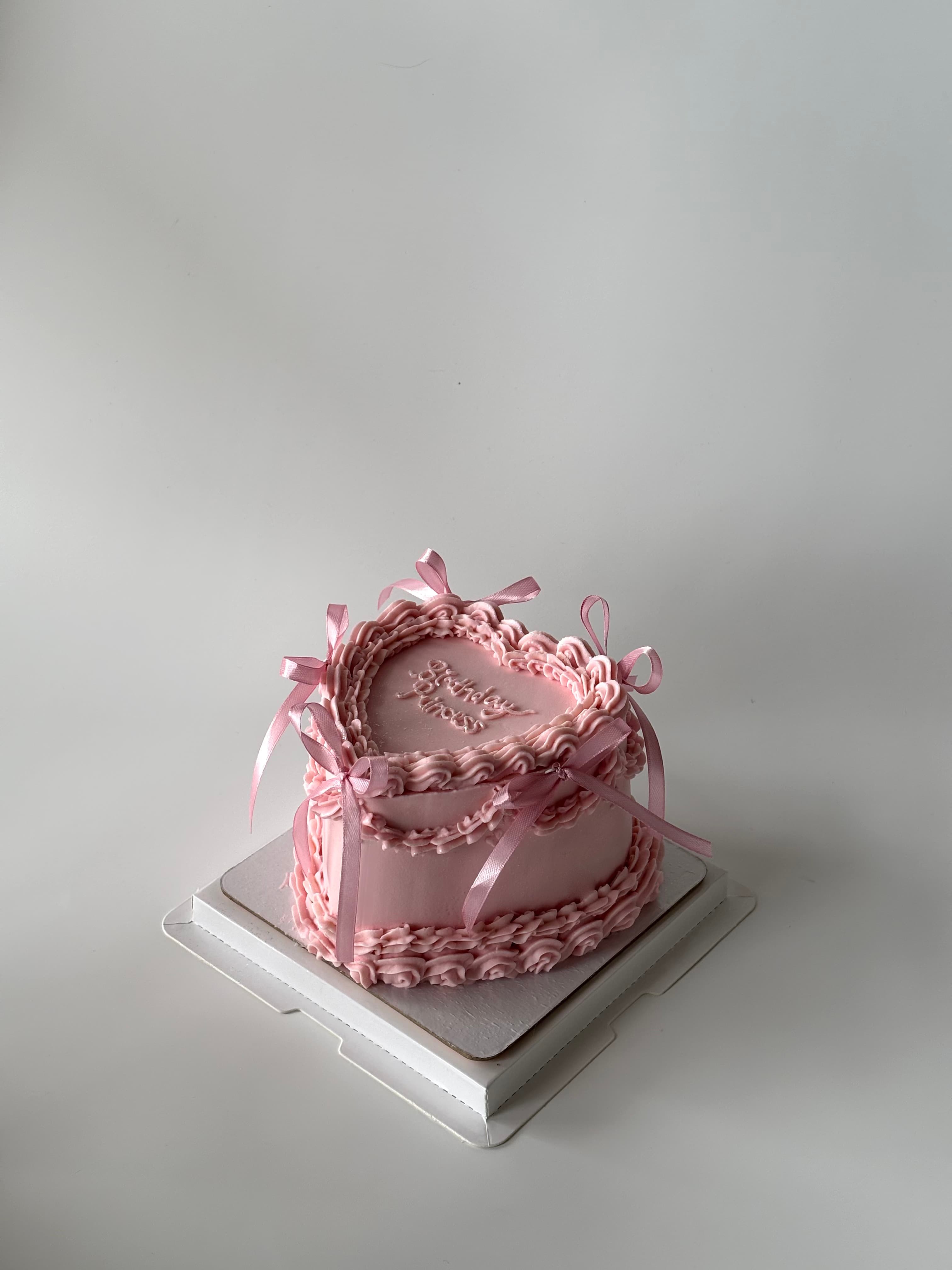 Розовый ламбет в форме сердца